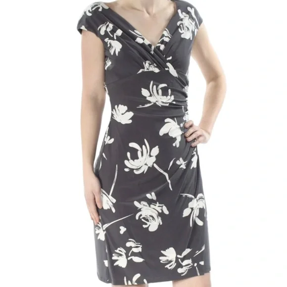 Lauren Ralph Lauren NWT Size 4 Gray White Floral Wrap Dress - Picture 3 of 7